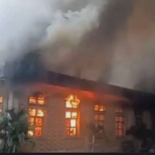 Kinshasa : un violent incendie ravage l‘église Shekinah Tabernacle à Matete.