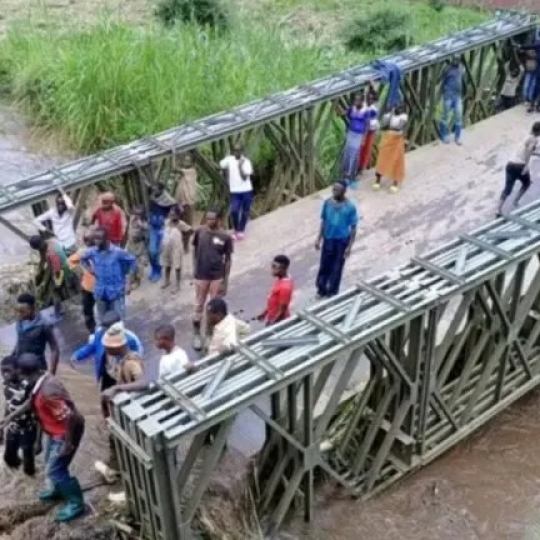 Kalehe : Des fortes inondations fragilisent le pont Kaboy et menacent l‘accès à Minova.