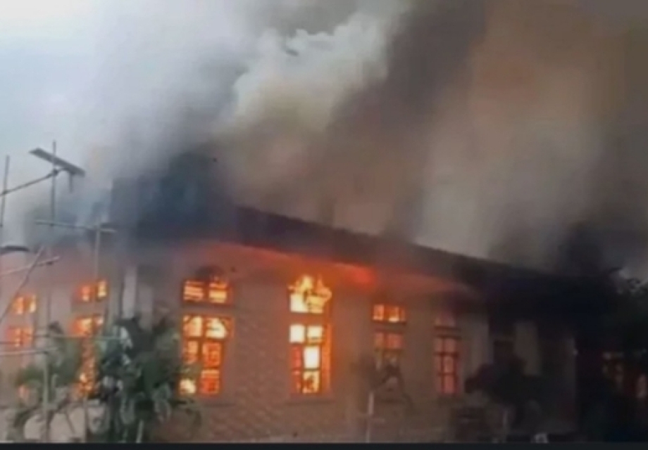 Kinshasa : un violent incendie ravage l‘église Shekinah Tabernacle à Matete.